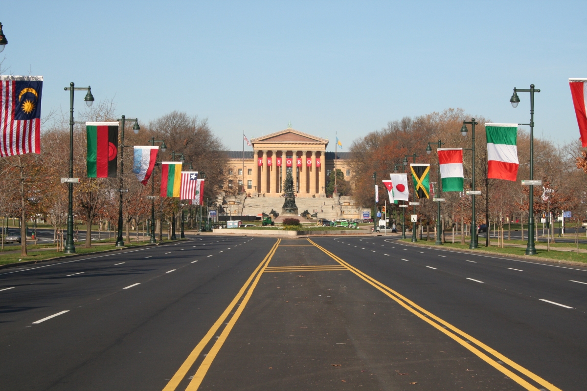 Benjamin Franklin Parkway, Flags of the World