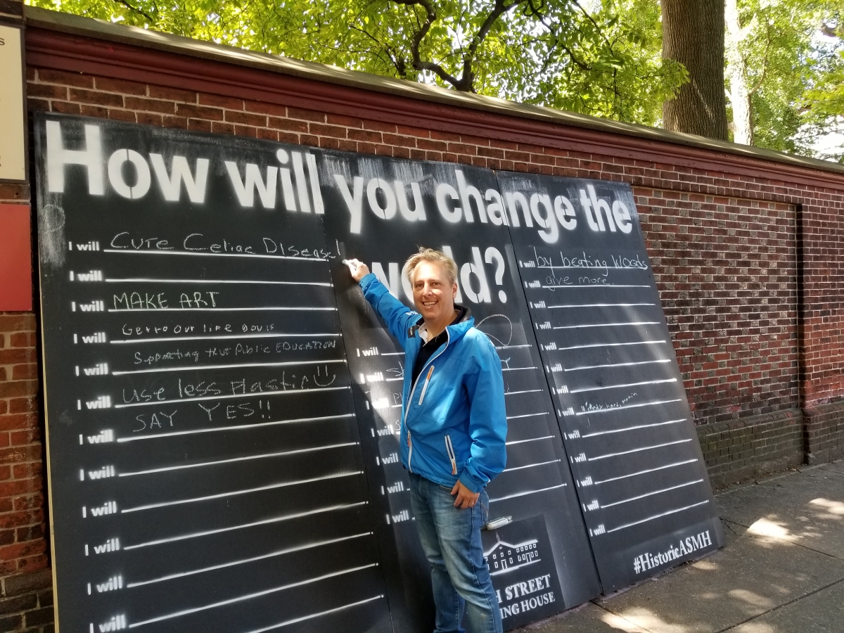 Arch Street Friends Meeting House, Pictured Jon Bari, President of The Constitutional Walking Tour, "Cure Celiac Disease", see www.CeliacJourney.com