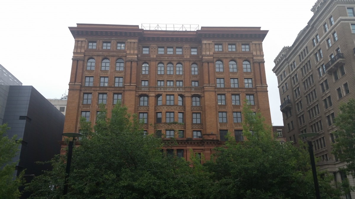 The Philadelphia Bourse as viewed from Independence Mall