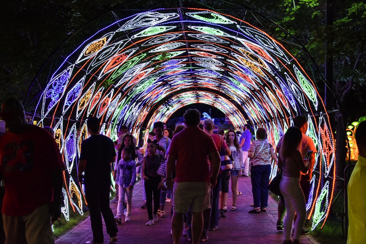 Philadelphia Chinese Lantern Festival - Photo Credit: Wendy Furman