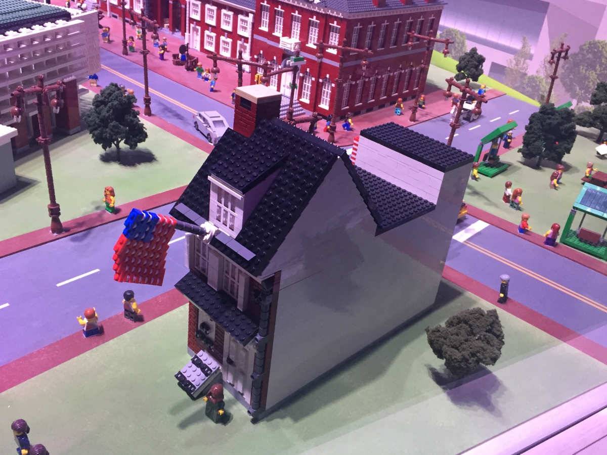The Betsy Ross House - Legoland Discovery Center