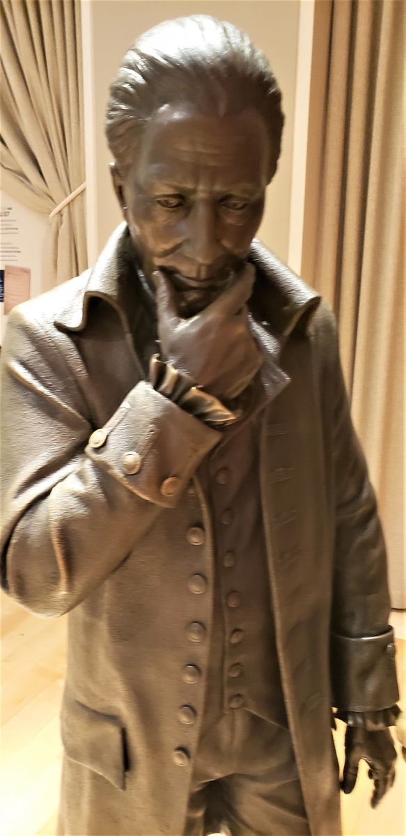 Thomas Fitzsimons Statue in Signers' Hall at the National Constitution Center