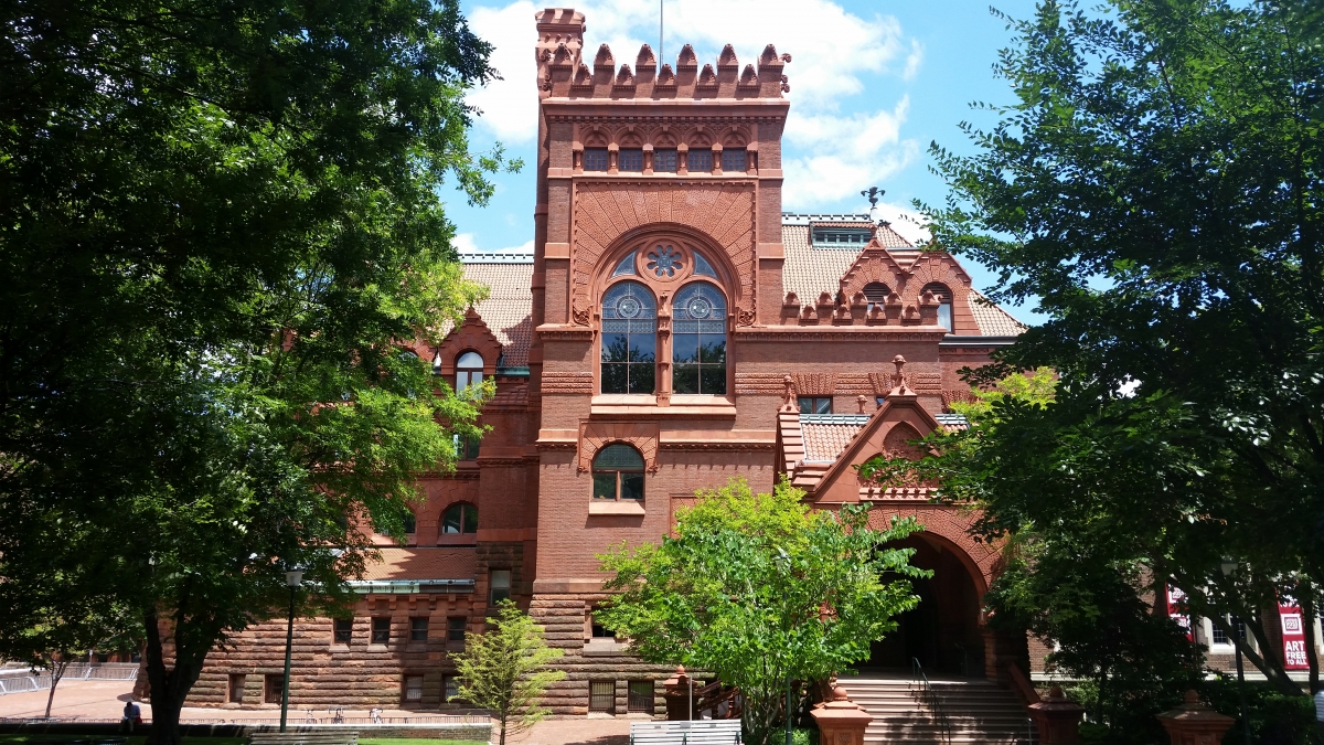 Fisher Fine Arts Library designed by Frank Furness 