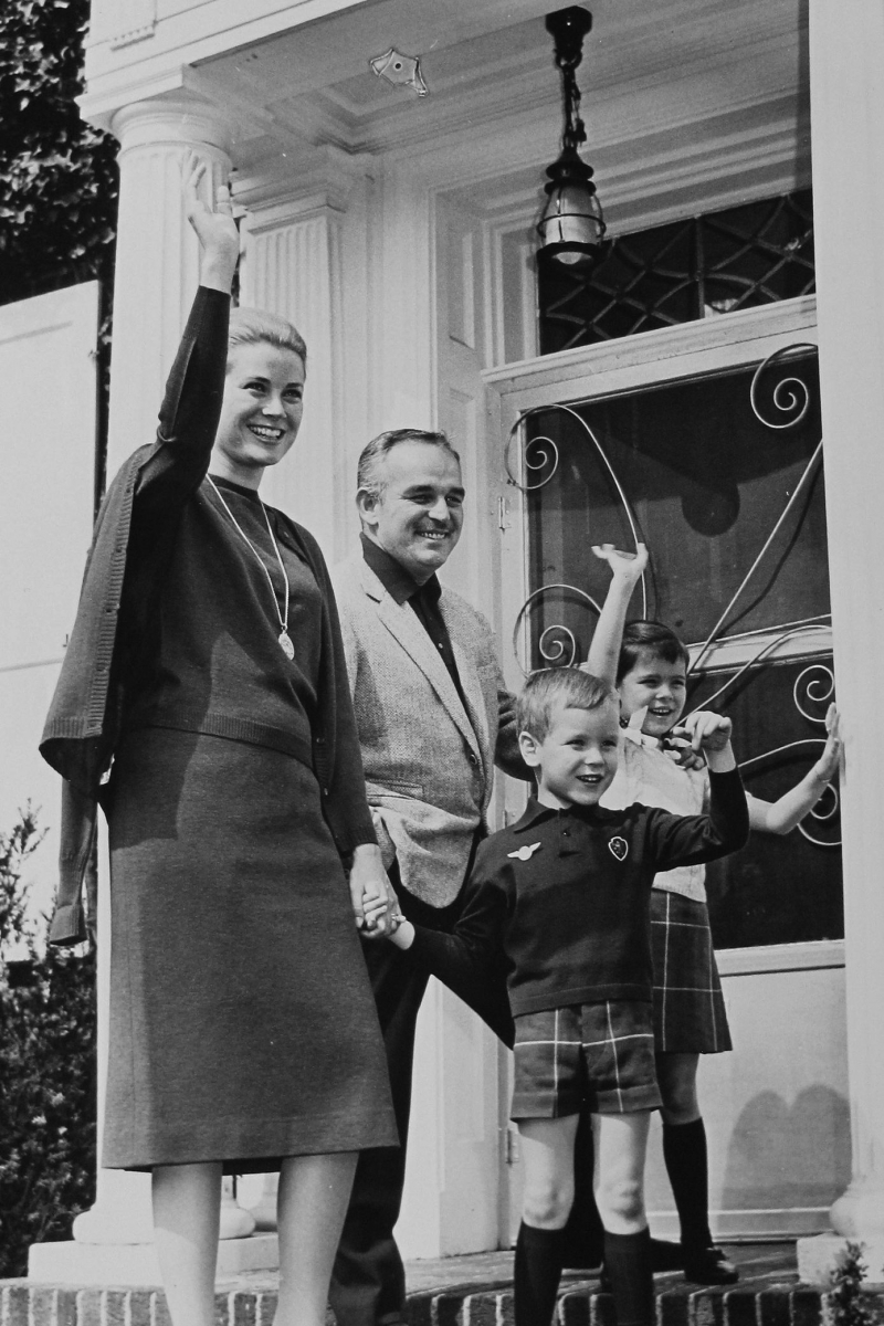 Grace Kelly and Prince Albert and children at the Kelly Home