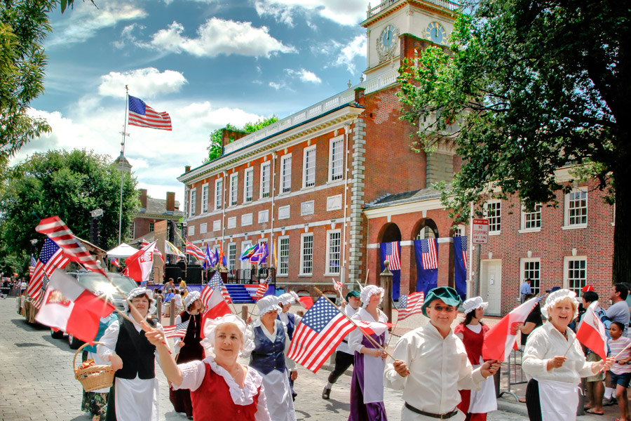 4th of July Parade in front of Independence Hall - Photo Courtesy of Visit Philadelphia 4th of July Parade in front of Independence Hall - Photo Courtesy of Visit Philadelphia